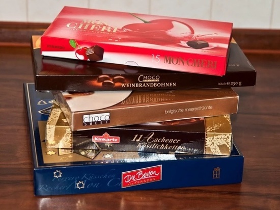 В Ярославской области молодой человек прихватил из магазина 13 коробок конфет