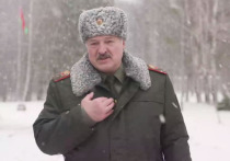 По словам президента Белоруссии Александра Лукашенко, Минск не будет обращаться за военной помощью в ОДКБ, если кто-то вторгнется в страну. При этом Лукашенко отметил, что отказываться от помощи он не станет.