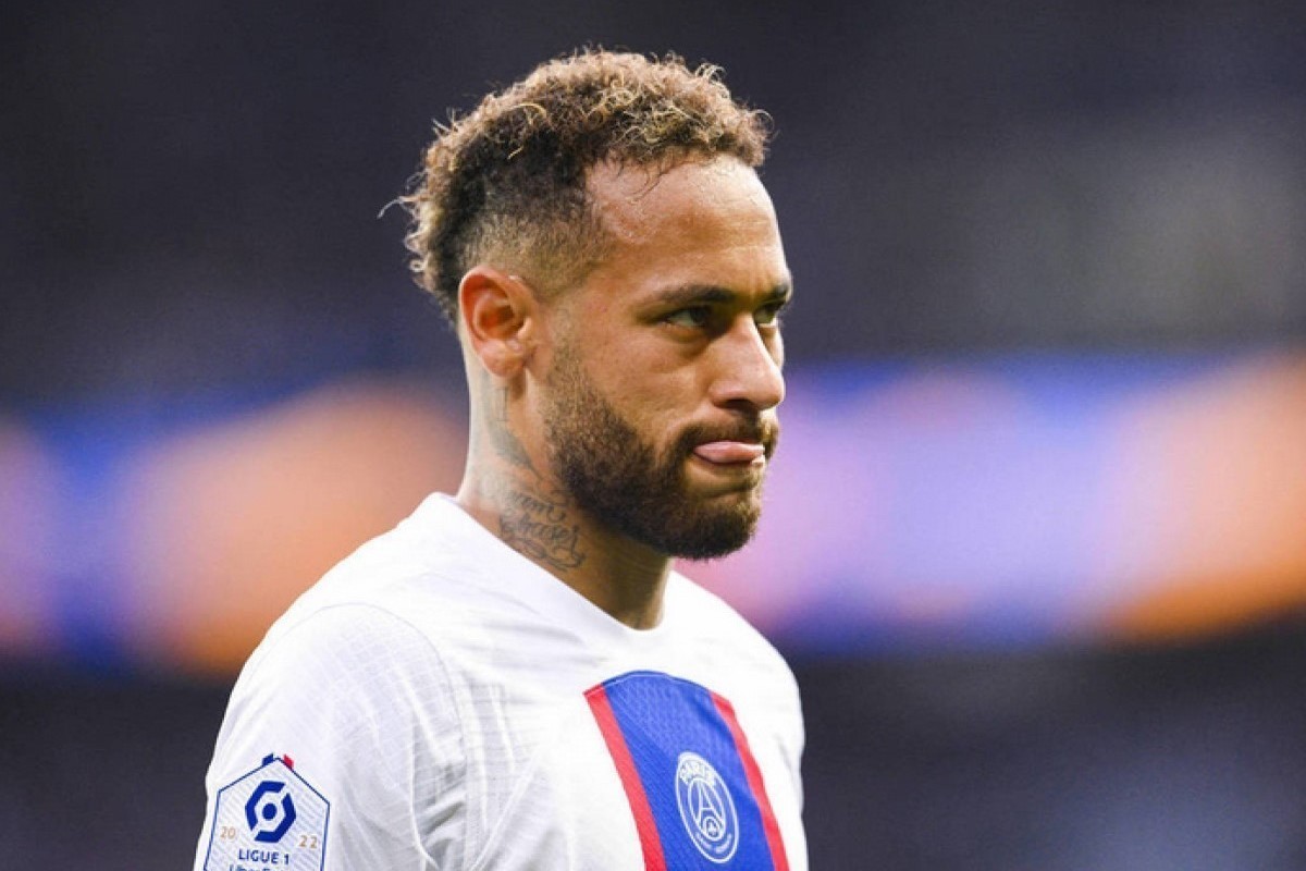 Brazil striker Neymar injured in World Cup opening match