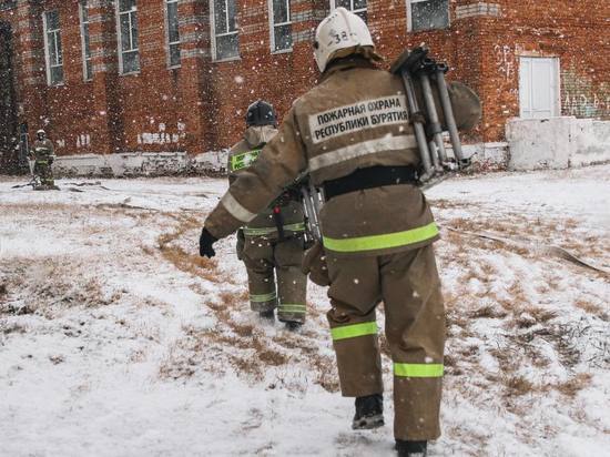 В одной из школ Бурятии провели пожарно-тактические учения
