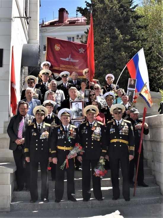 В 1967 году 28 ноября в Севастополе была создана ветеранская организация подводников