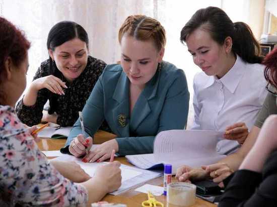 Молодых педагогов Иркутской области мотивируют субсидией в 92 тыс. рублей