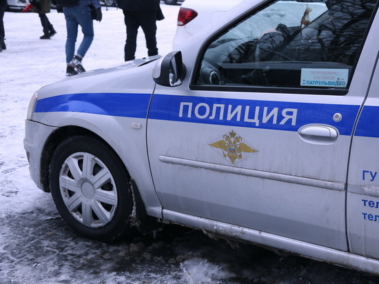 Труп мужчины выловили из водоема в Домодедово