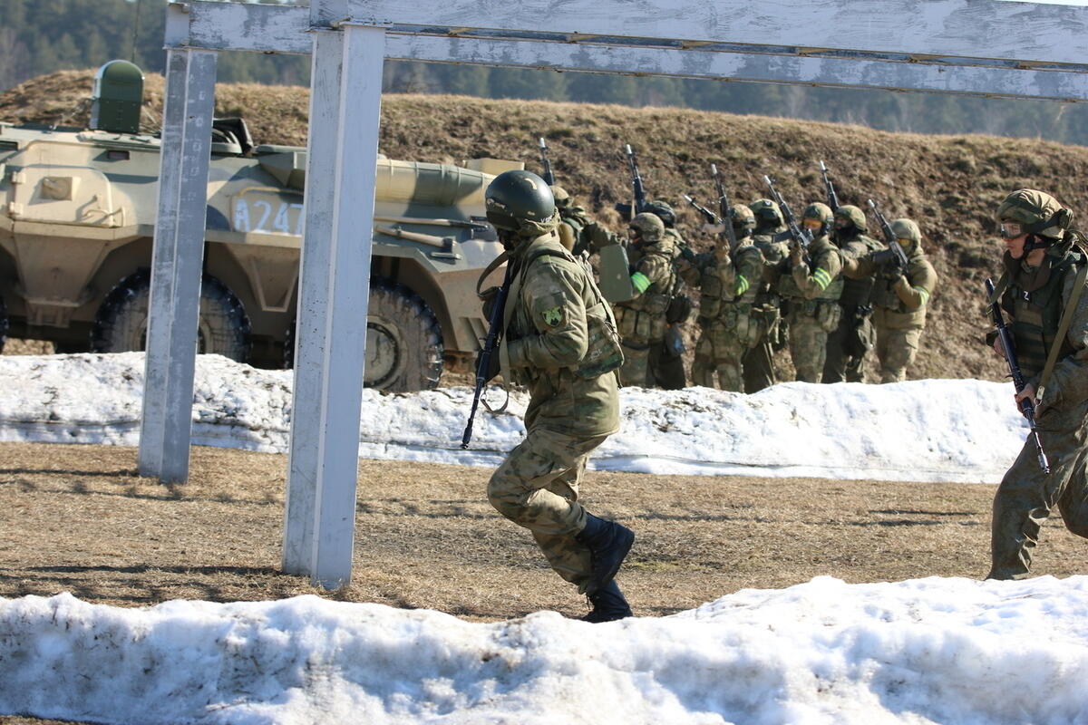 Expert Perendzhiev called the difficulties in the conduct of hostilities in the winter