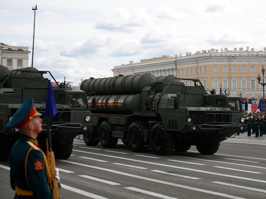 Путин: объем экспорта российских вооружений превысил 8 млрд долларов