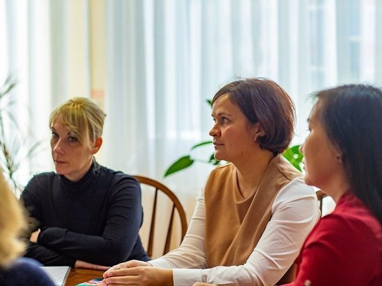 В Астрахани обсудили методики коррекции семейных отношений в работе психолога