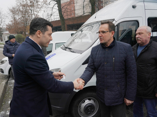 Калининградский автопарк учреждений соцобслуживания пополнился новыми автомобилями