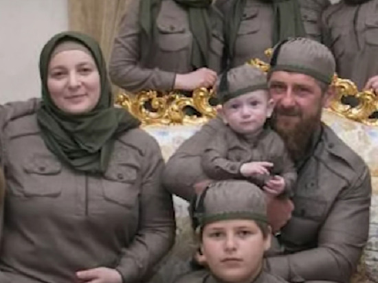 Семи россиянкам Путин присвоил звание «Мать-героиня»