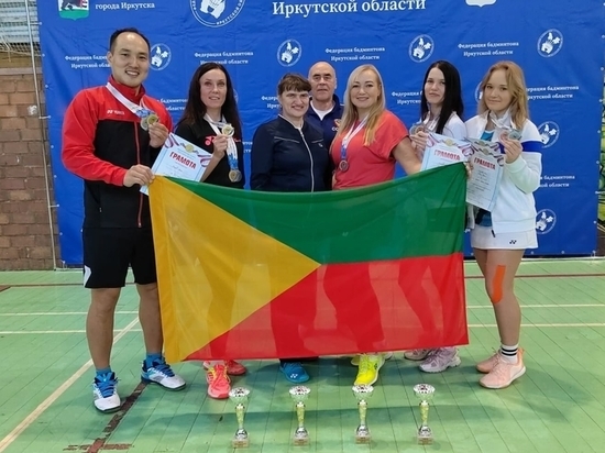 Забайкальские спортсмены привезли 12 медалей с соревнований по бадминтону