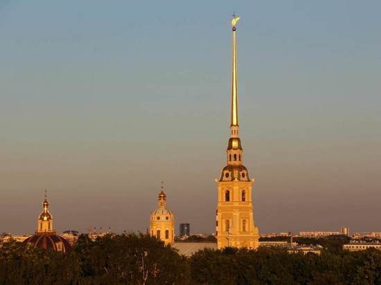 Телеведущая Ситтель призналась, что влюблена в Петербург