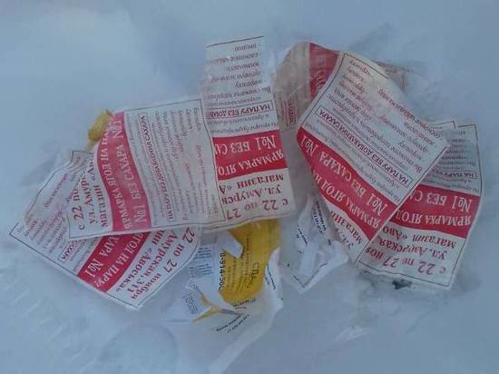 Остановки Благовещенска очищают от рекламы