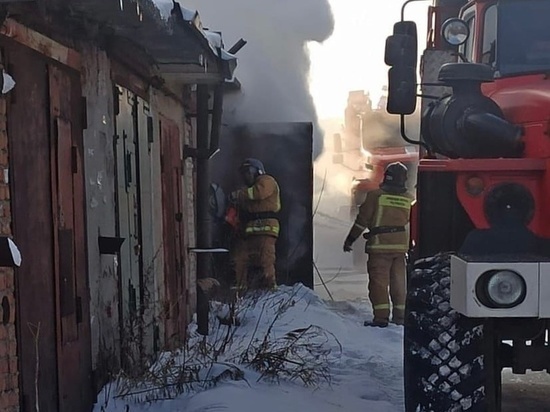 В Новосибирске из-за дизельной печки загорелся гараж