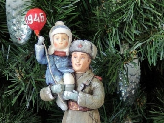 Семьям Алтайского края предложили сделать новогодние ретро-игрушки