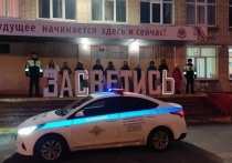 Сотрудники Госавтоинспекции Тульской области провели в школе Новомосковска акцию «Засветись»