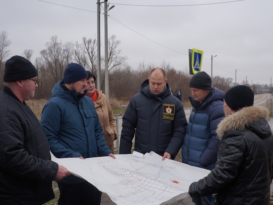 Рязанский министр ТЭК и ЖКХ Устинов проверил строительство водопровода в Скопине