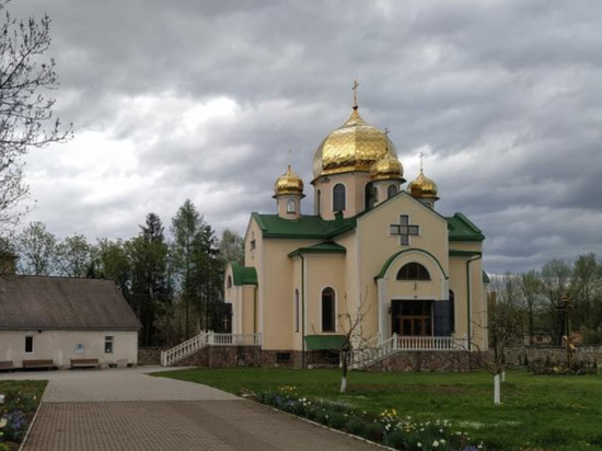 СБУ проводит обыск в храме УПЦ в Ивано-Франковске