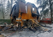 Жизни 75-летних пенсионеров унесло возгорание в загородном доме в поселке Красный Воин Солнечногорского района 27 ноября