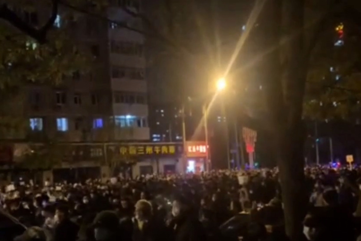 Protesters against anti-COVID restrictions in Beijing reminded the authorities of the tragedy in the blocked residential complex