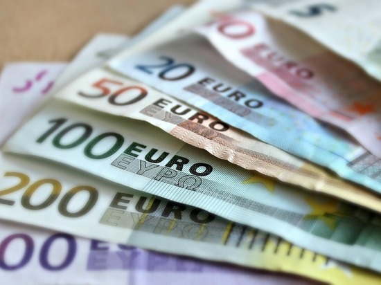 Финансист Валишвили предостерегла россиян от хранения денег в «токсичных валютах»