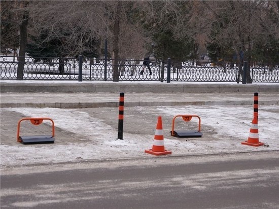 В Красноярске заработали платные парковки на Красной Армии