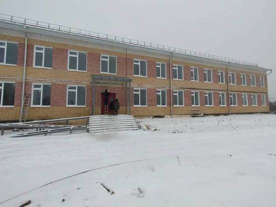 Костромские новогодние подарки: новая школа в поселке Якшанга готовится принять учеников