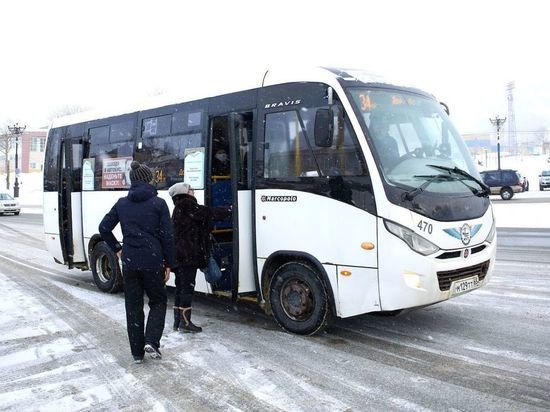 Озвучены 12 правил поведения в общественном транспорте Южно-Сахалинска