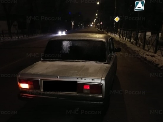 Две молодые девушки ночью попали под колеса машины в Малоярославце