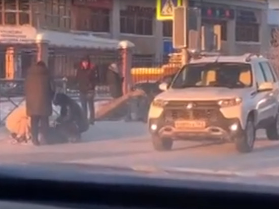 В Ноябрьске на «зебре» под колеса авто попала девочка-подросток