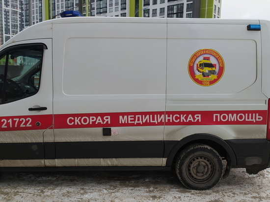 В Москве водитель грузовика сбил пешехода и умер