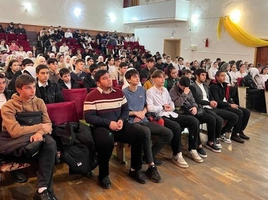 Дагестанские студенты прослушали семинары по «ИнтернетБЕЗопасности»