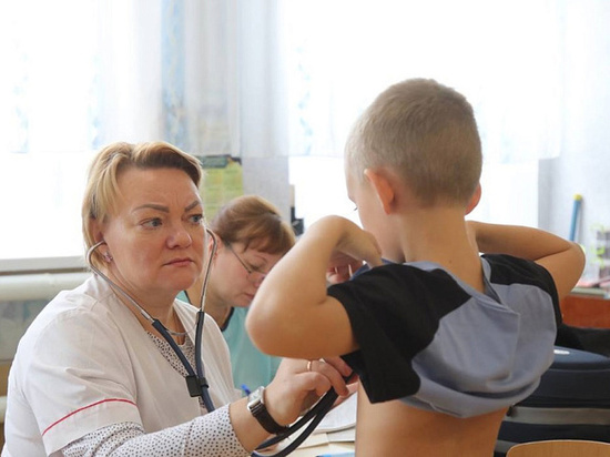 В течение ноября 30 специалистов проводили обследование детей на территории Новоазовского района