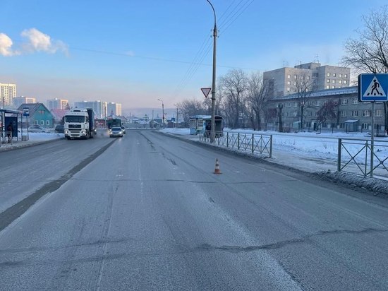 Иномарка сбила подростка на пешеходном переходе в Новосибирске