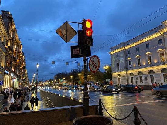 Более 7 млн туристов посетили Петербург за 11 месяцев