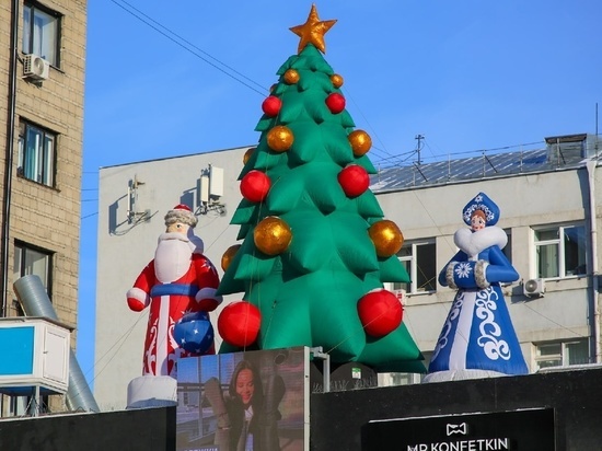 В Новосибирске спрос на Деда Морозу и Снегурочку вырос почти в два раза