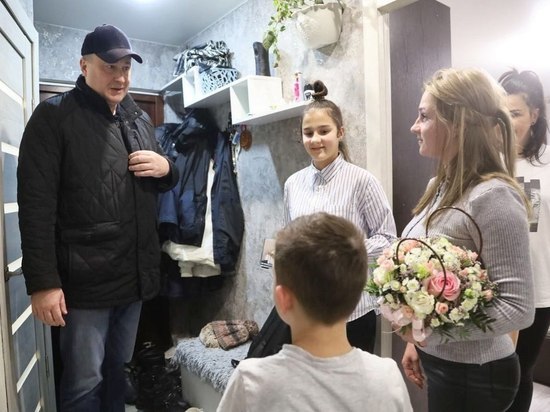 Глава Серпухова посетил семью мобилизованного