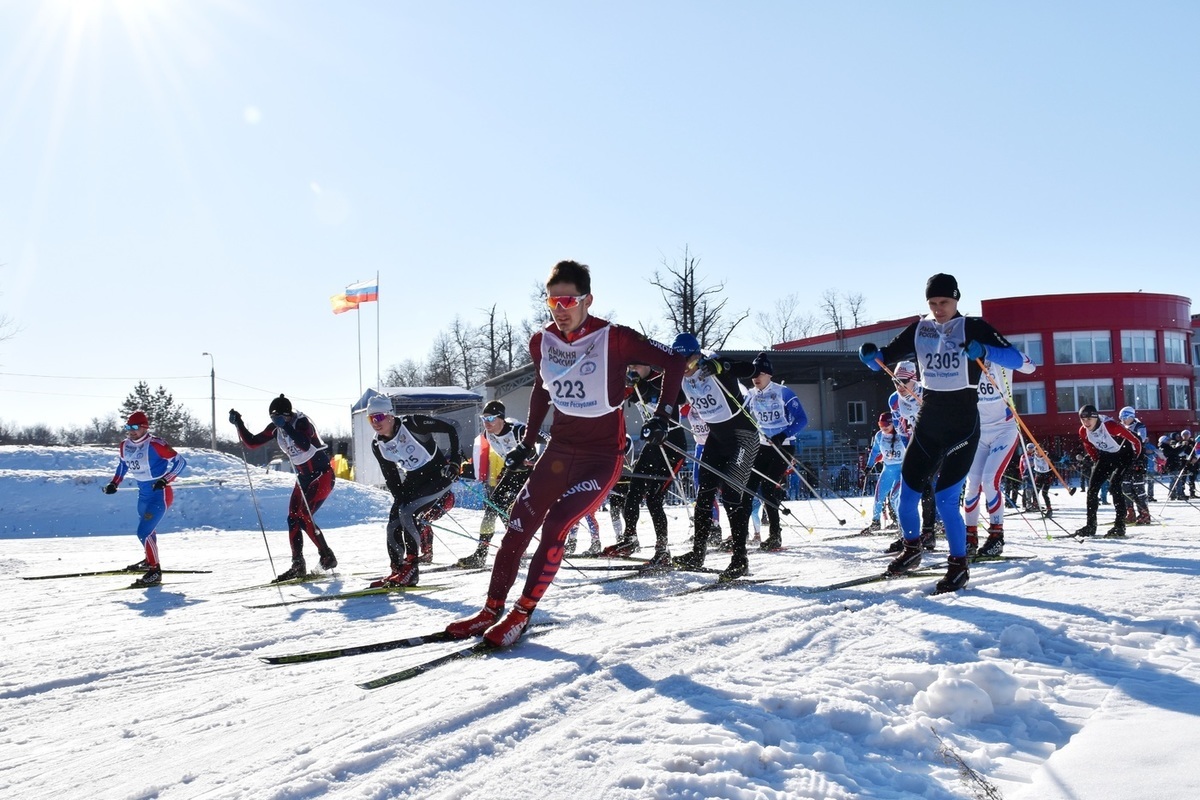 Зима спорт на стадионе