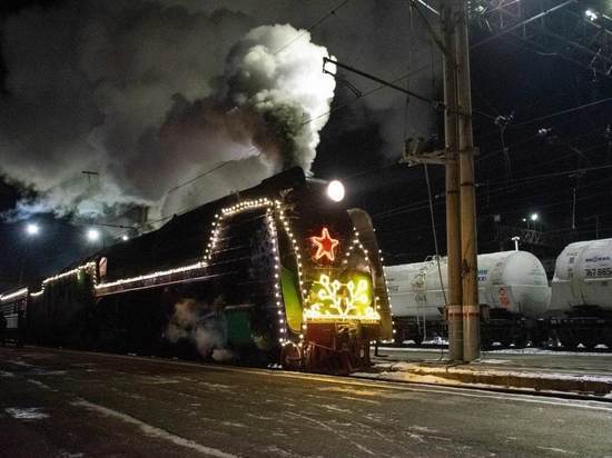 Поезд Деда Мороза побывал в Кургане