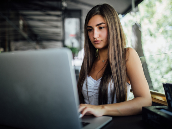 «Почта России» в деле: как заказать товары с Farfetch, ASOS и Zara?