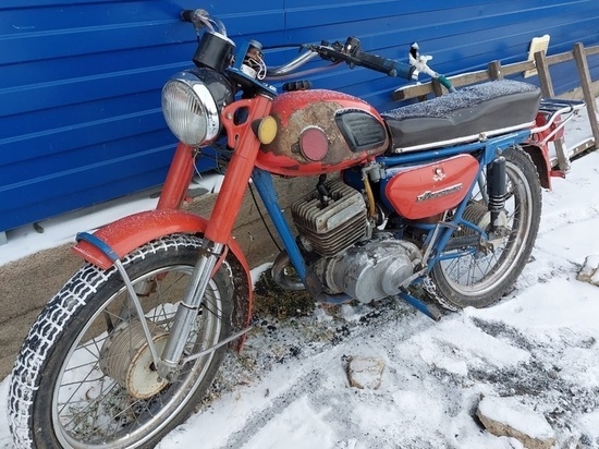 В Хакасии по следам на снегу нашли малолетних угонщиков мотоцикла