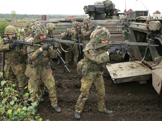 Министр обороны Германии призналась, что помощь Украине ослабила бундесвер