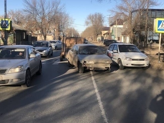 В Оренбурге водитель автомобиля «ВАЗ-21102» сбил школьника