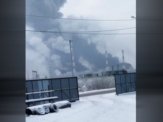 В Перми из ТЭЦ-9 валят огромные клубы дыма