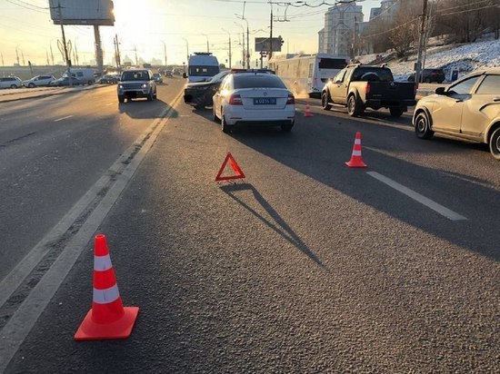 В Воронеже в ДТП иномарки с маршруткой пострадал 4-летний малыш