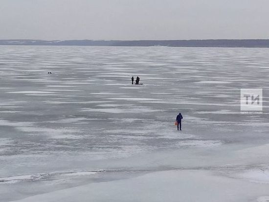 Какова толщина льда на водоемах Татарстана, сообщили в МЧС