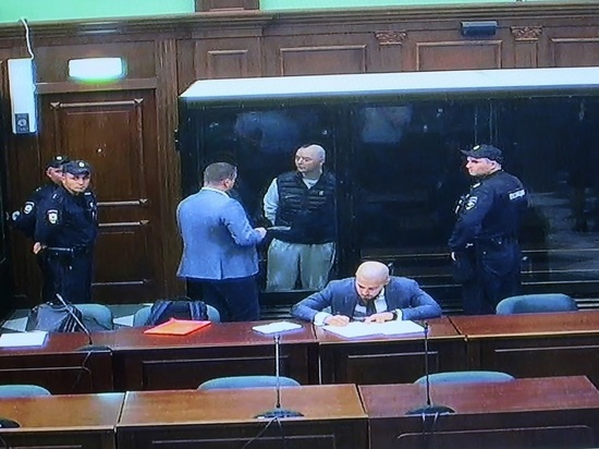 Суд перенес рассмотрение жалобы на приговор Ивану Сафронову