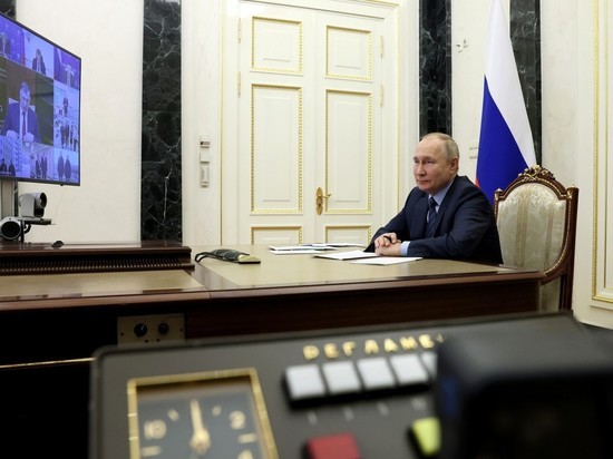 Владимир Путин открыл корпус онкодиспансера в Красноярске в режиме онлайн