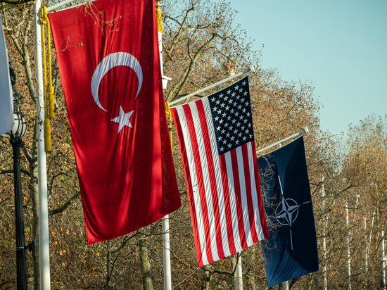 Турция потребовала от США прекратить "поддерживать террористов"