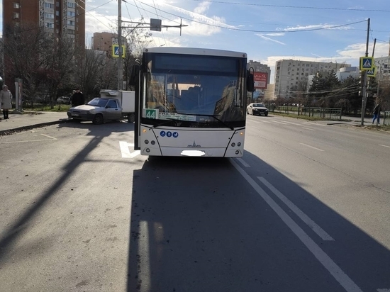  В Ростове автобус № 44 переехал ногу пенсионеру