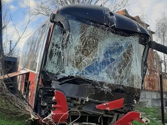  Сотни ростовчан остались без света из-за аварии с автобусом