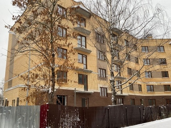 По факту нарушения сроков сдачи дома на улице Петровской в Пскове возбудили уголовное дело